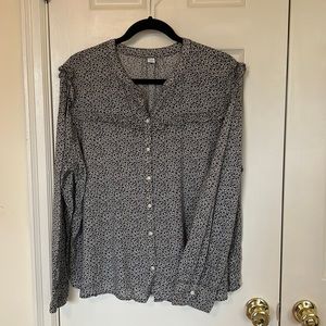 Mini flower patterned black and white blouse